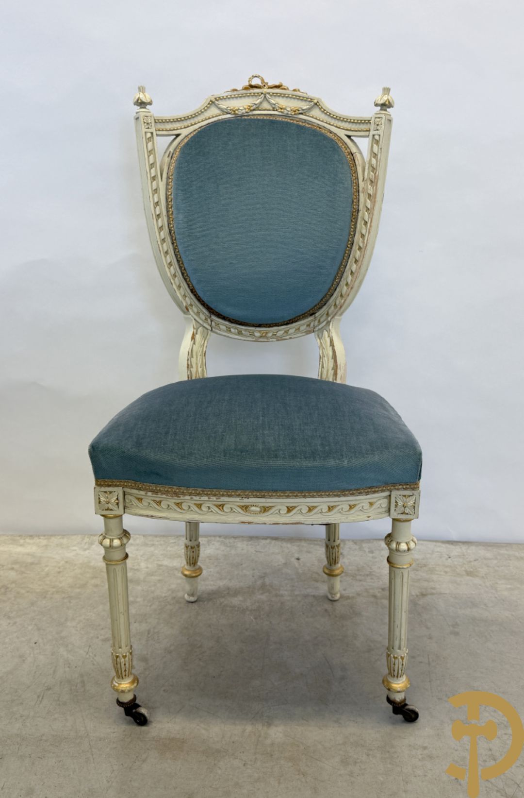 Salonensemble Louis XVI stijl bestaande uit 2 armzetels, 2 stoelen en salontafel
