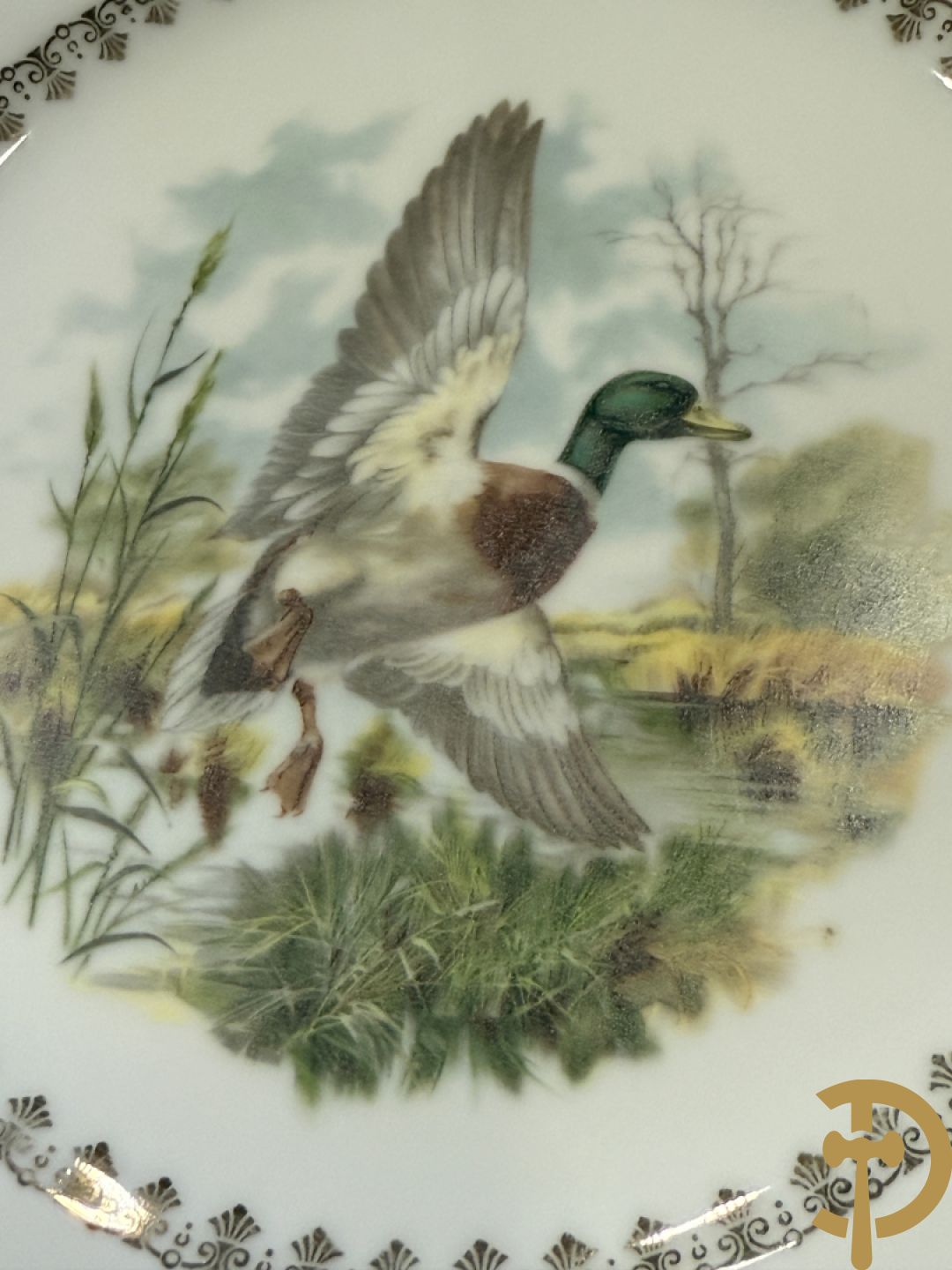 Porseleinen eet- en koffieservies met decor van elegant koppel, Limoges gemerkt