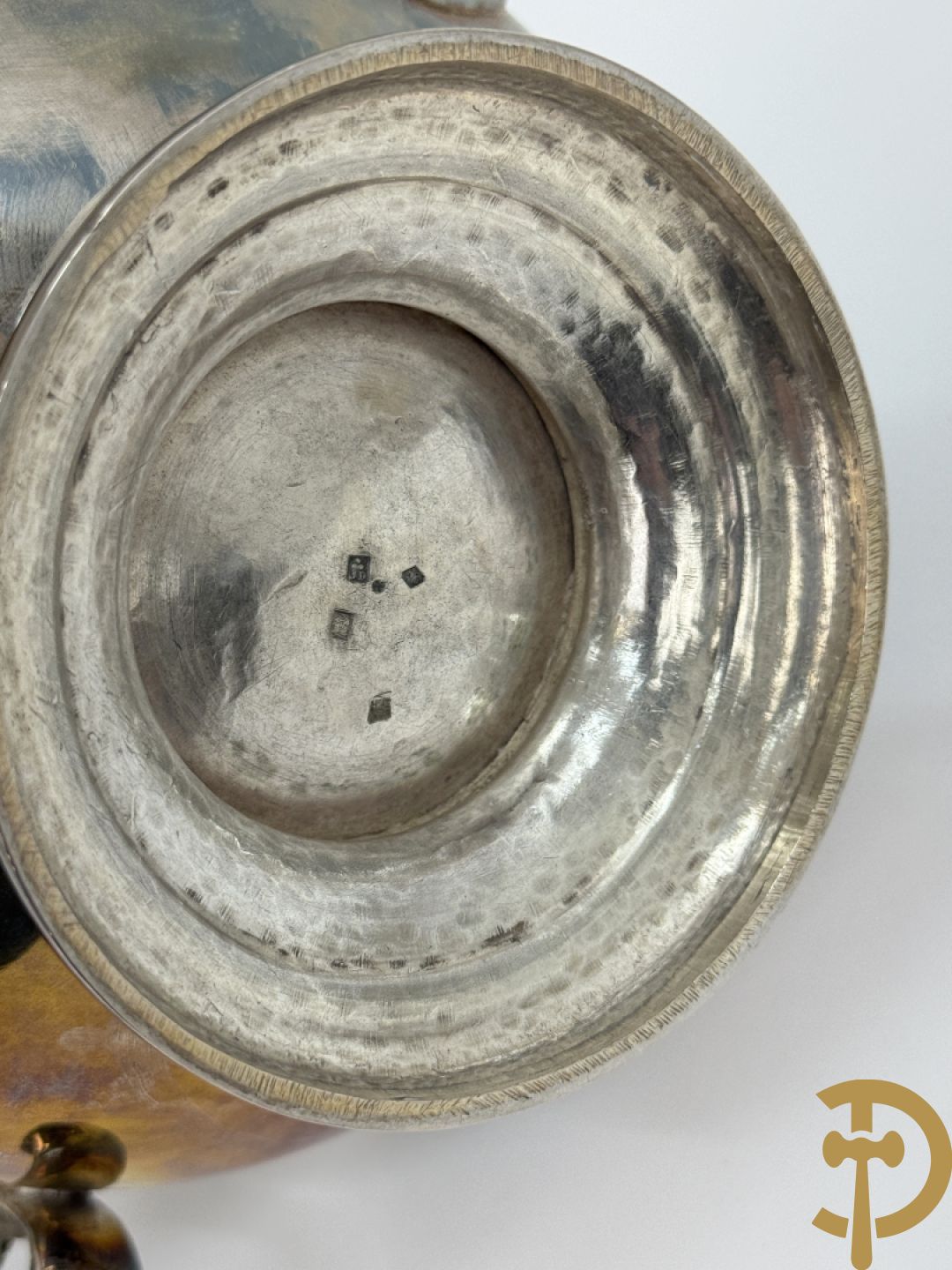 Zilveren koffiekan + bijhorende melk- en suikerpot, Louis XV stijl