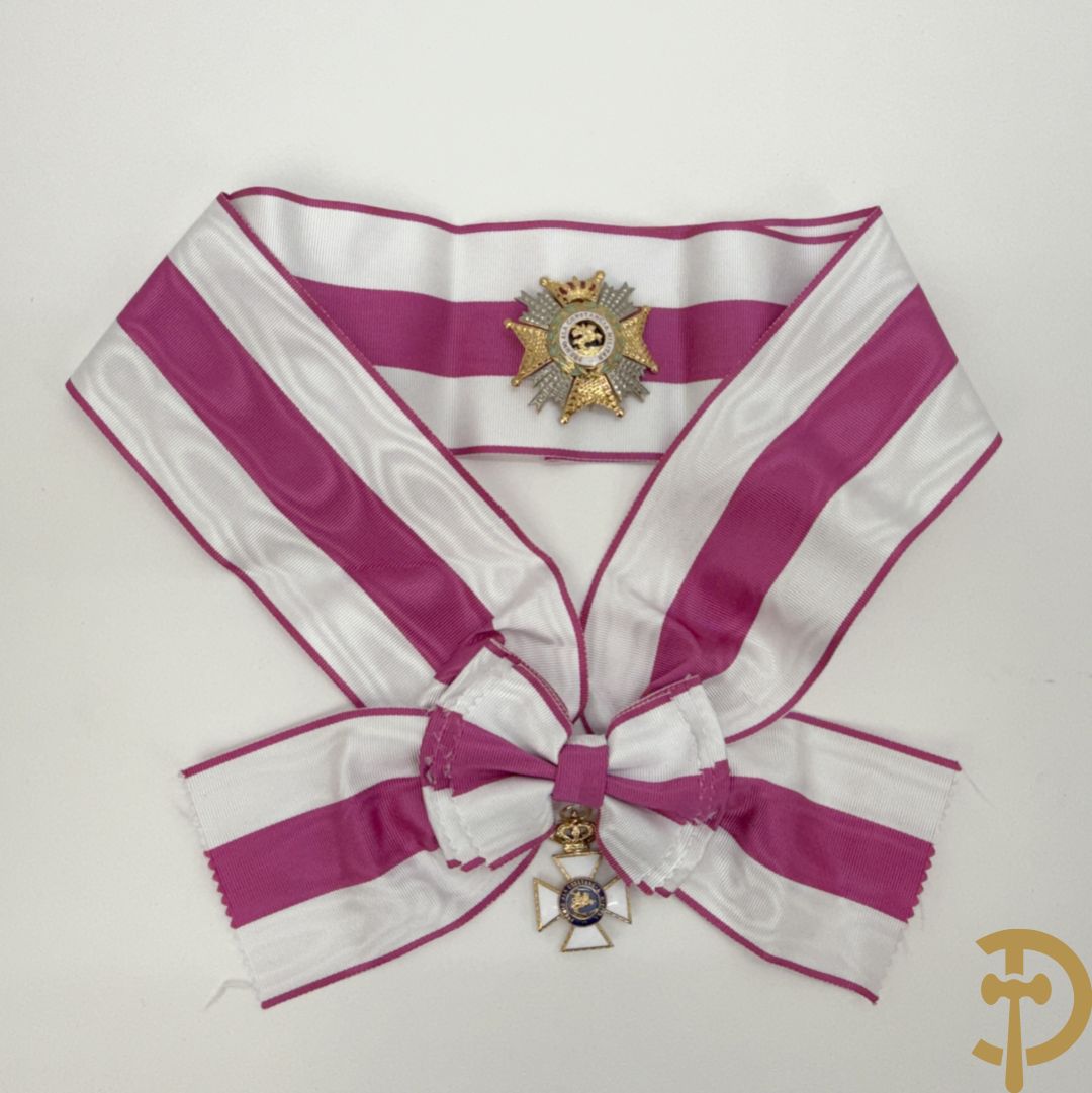 Grootkruis en borstster in de Orde van Sint-Hermengilde Spanje