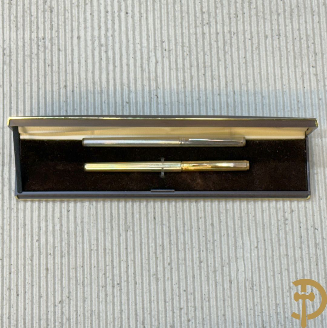 Vergulde en verzilverde vulpen Mont blanc, met gemerkte pen