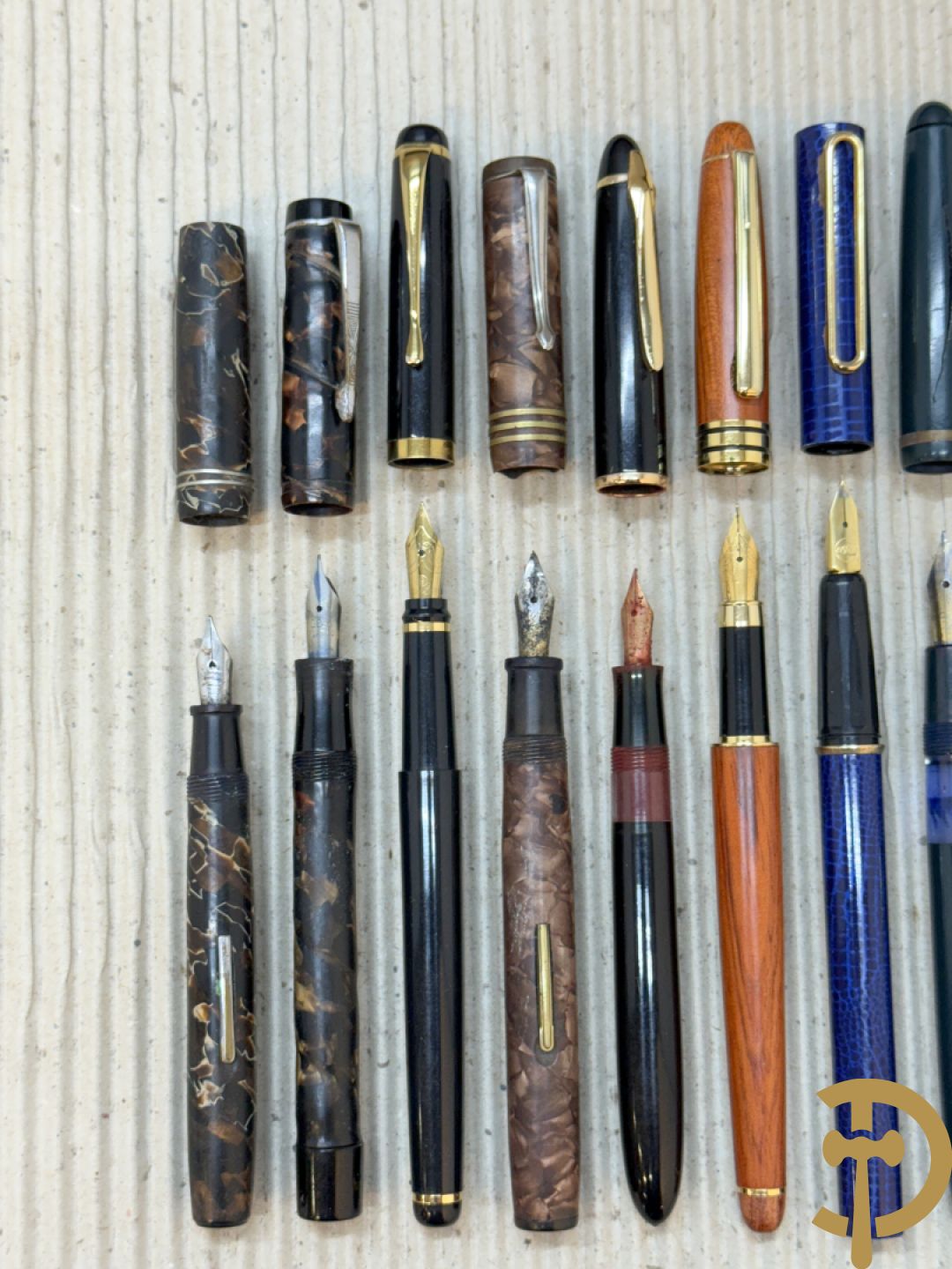 Vijftien oude vulpennen w.o. 5 uit de jaren 