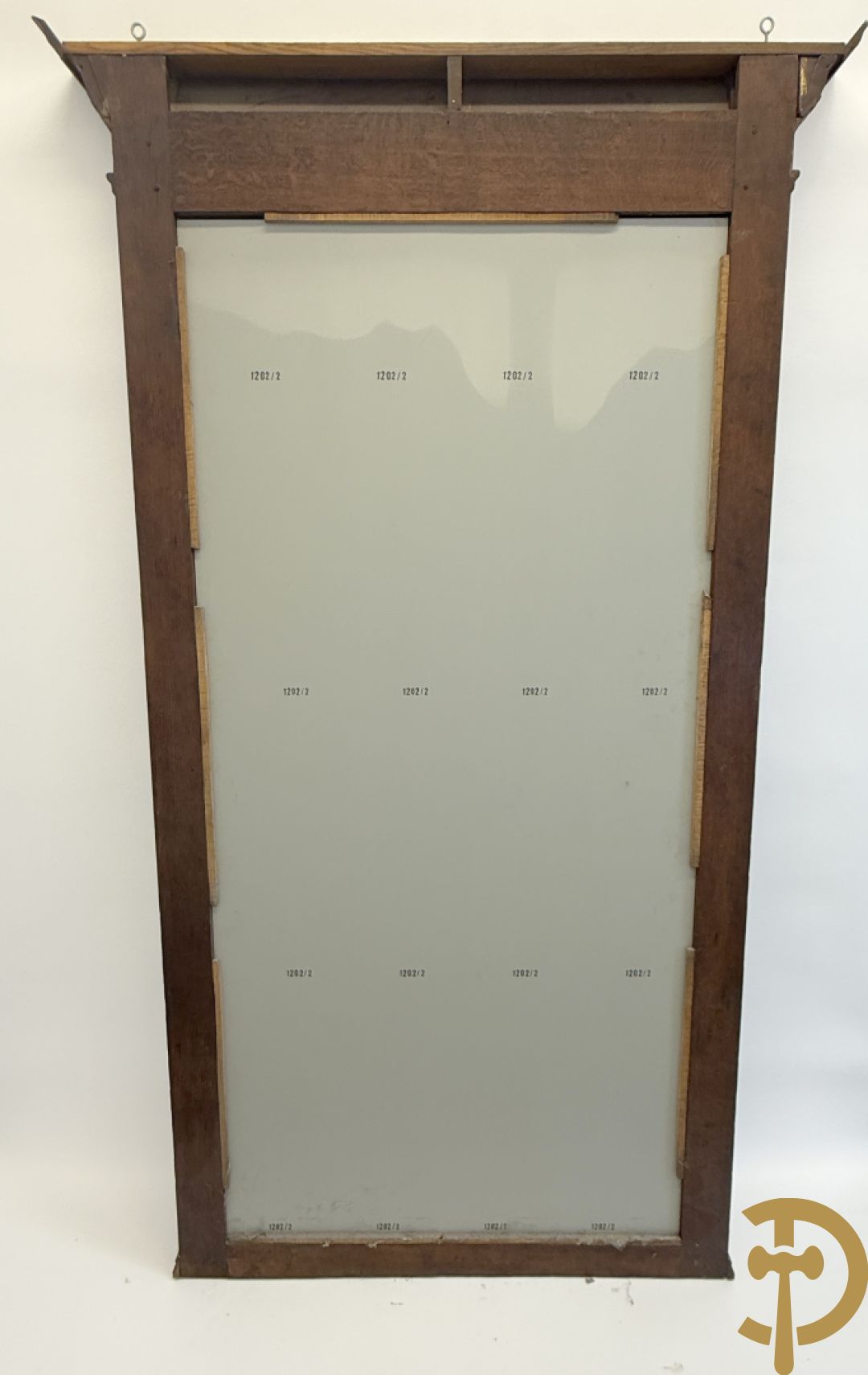 Massief eiken spiegel met knorrenlijst, hermen en Neo Renaissance sculptuur