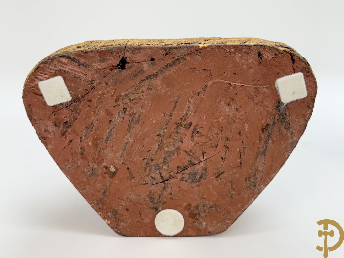 Handbeschilderd ijzeren boedhahoofd + vergulde houtgesculpteerde zittende boedha