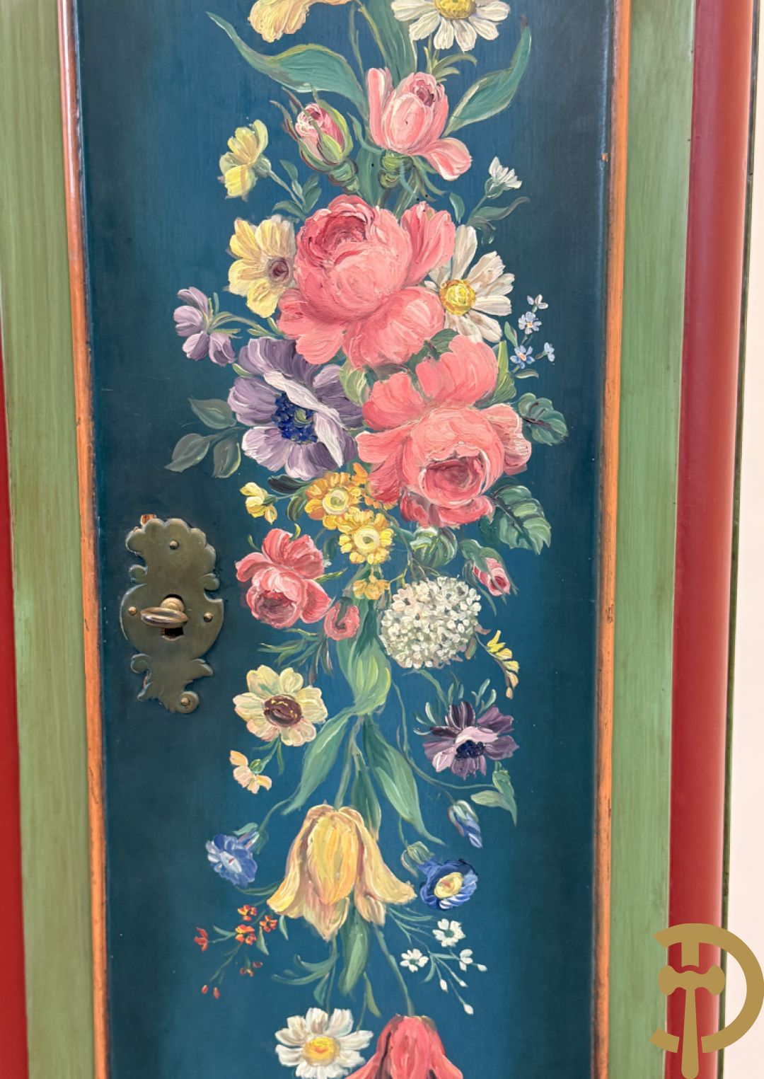 Beschilderde Engelse mahoniehouten grootvadersklok - deur met bloementafereel, getekend G. Peters Flensburg