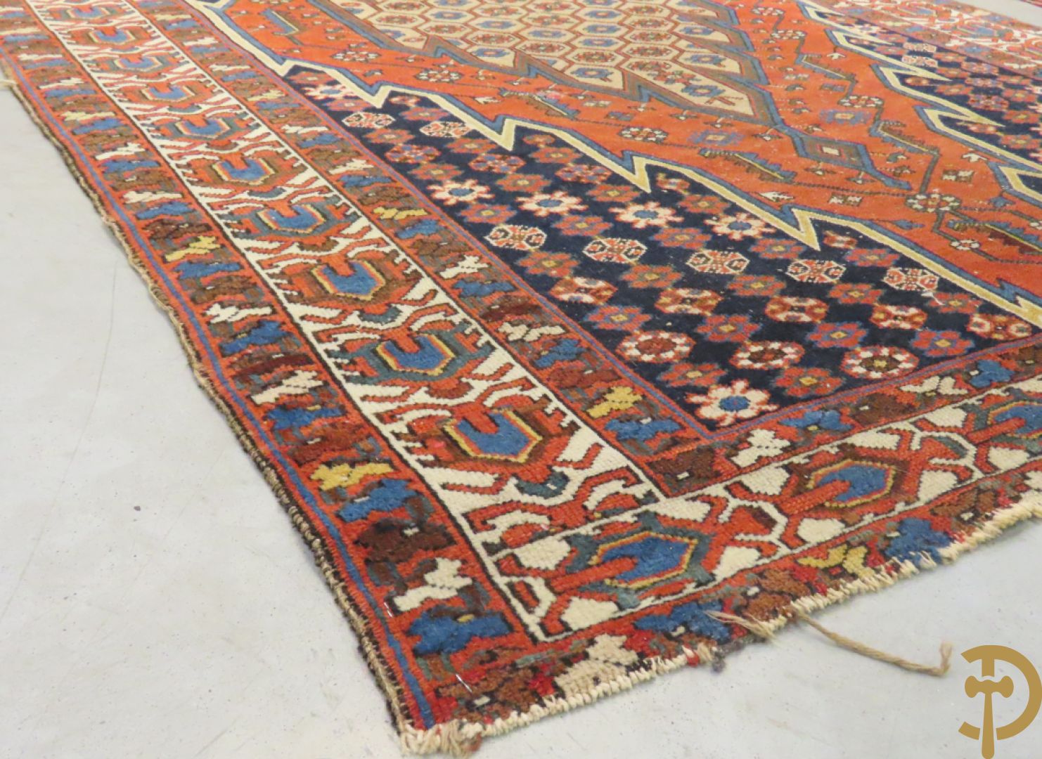 Drie oosterse handgeknoopte tapijten Kaukasus