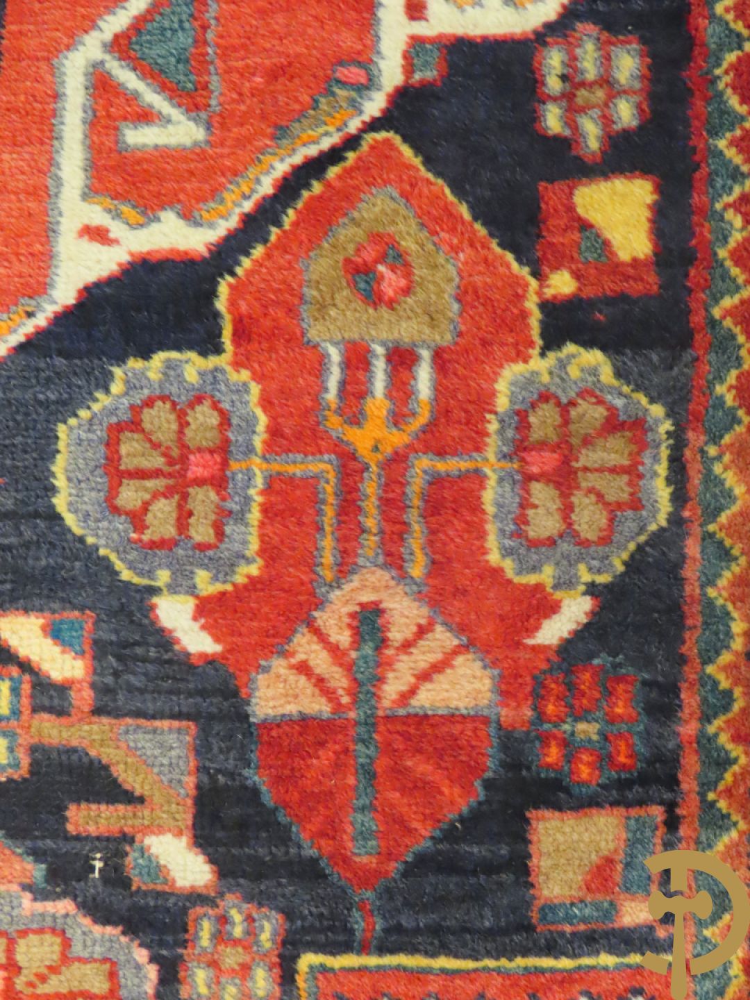 Drie oosterse handgeknoopte tapijten Kaukasus