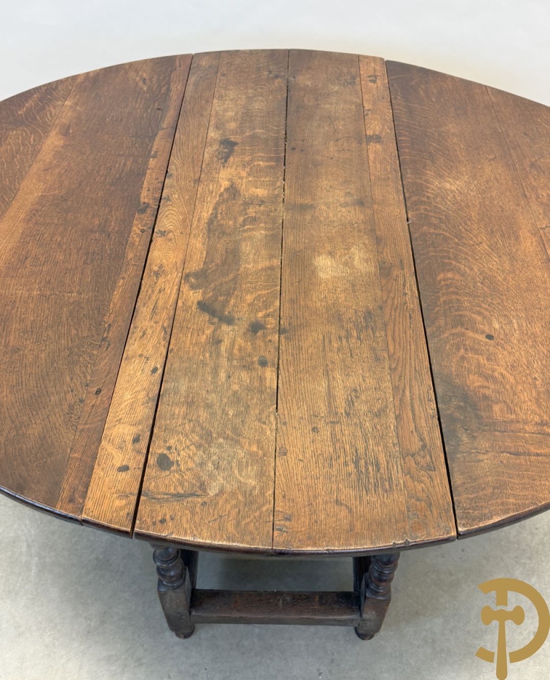 Massief eiken Engelse gateleggtafel met lade op getorste poten