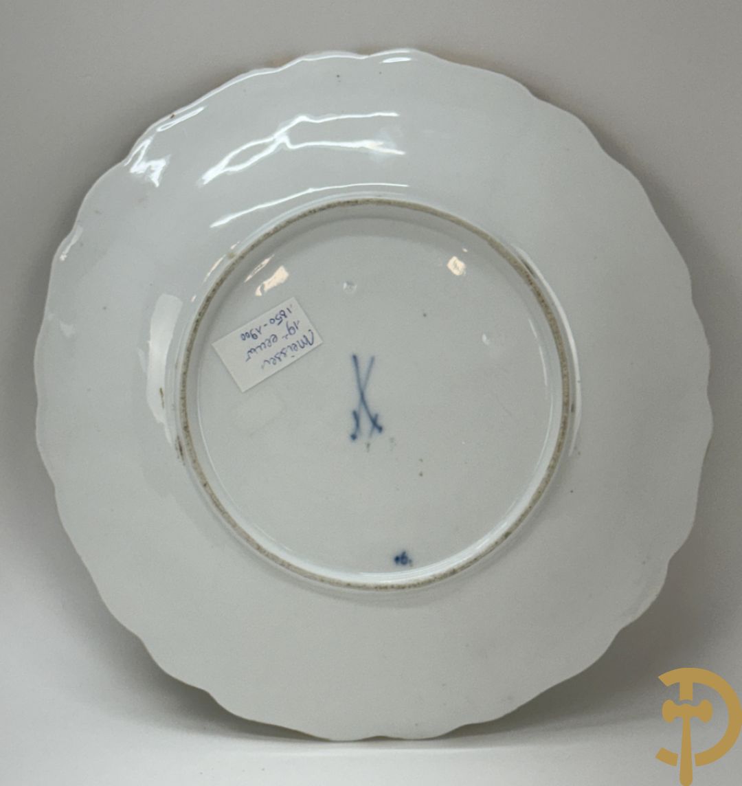 Porseleinen sierbord met bladdecor, Meissen, 19e