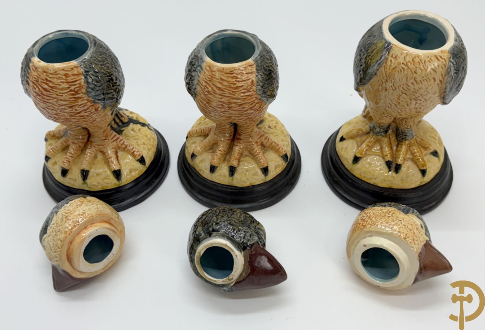 Vijf gekleurde keramieken vogels met afneembare kop, naar Martin Brothers