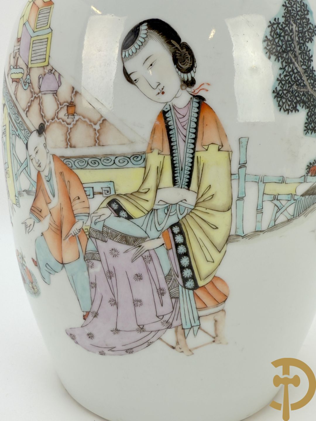 Chinese porseleinen dekselpotiche met vogel- en bloemendecor + Chinese porseleinen dekselkom met bloemen- en vogeldecor