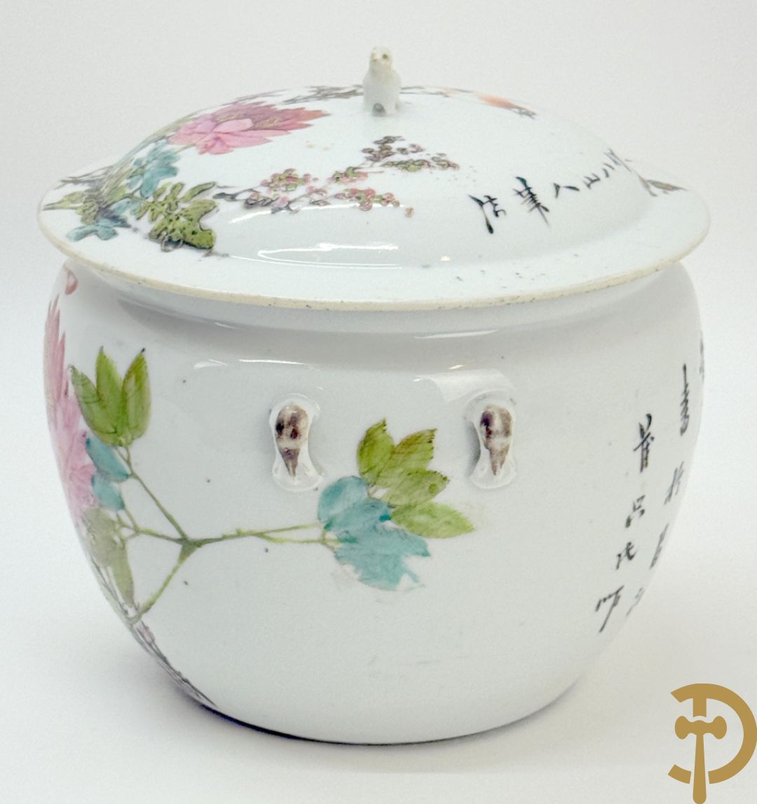 Chinese porseleinen dekselpotiche met vogel- en bloemendecor + Chinese porseleinen dekselkom met bloemen- en vogeldecor
