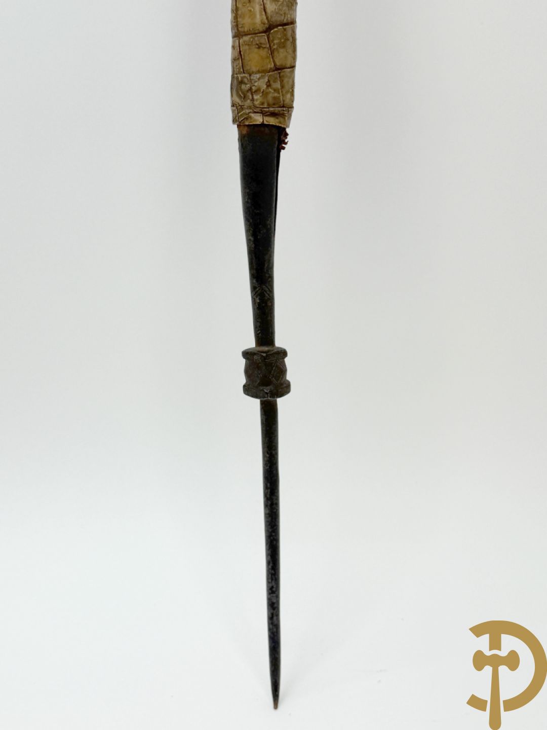 Ijzeren ceremoniële bewerkte dubbele Perzische Mahdist bijl of Tabar, 19e