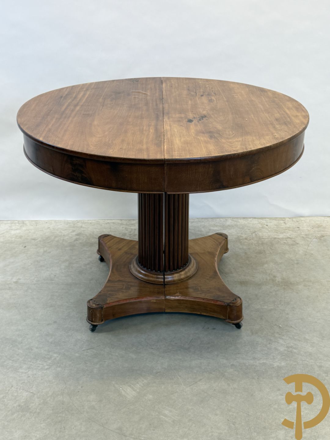 Notelaren uittrekbare ronde Charles X tafel, 19e