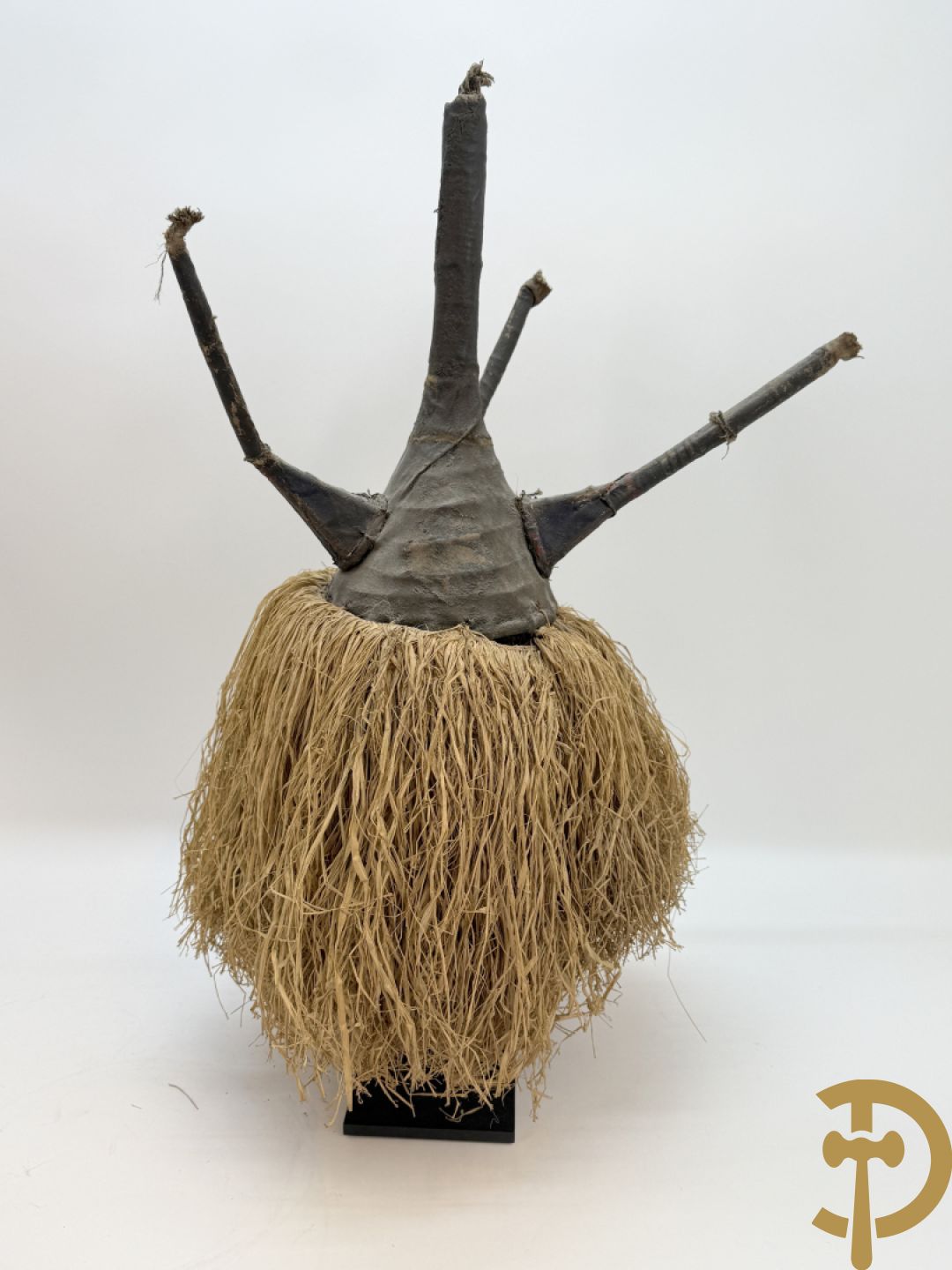 Twee Afrikaanse maskers : Bambara, rabbit masker + Yaka Nigeria masker