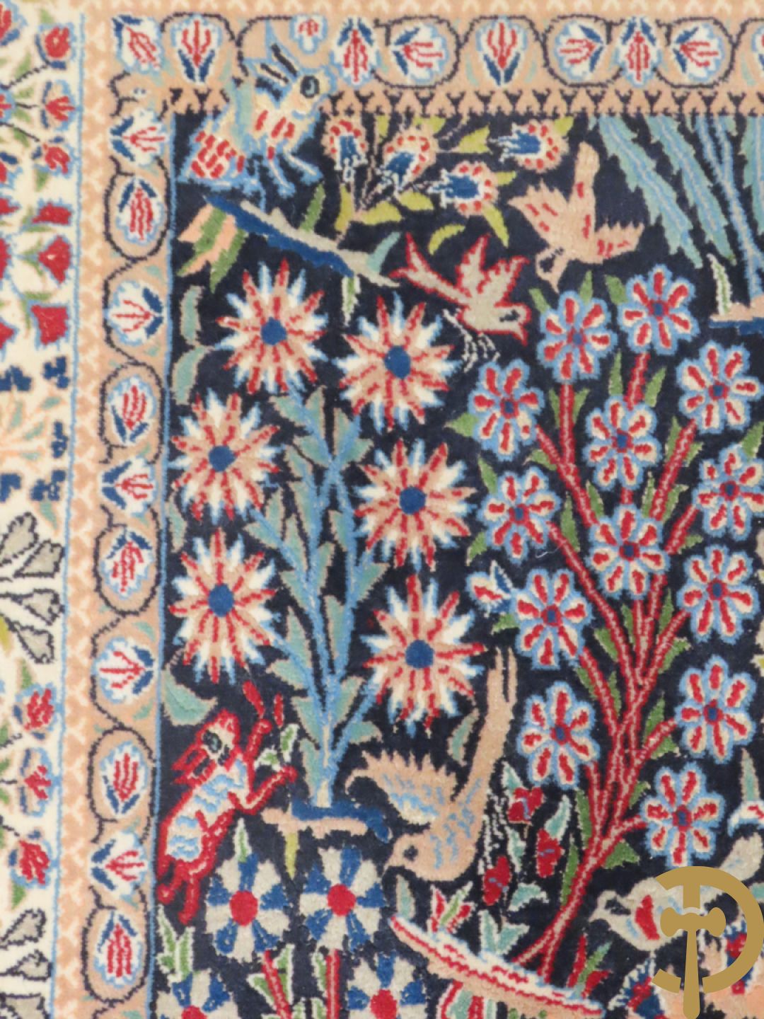 Oosters handgeknoopt tapijt Heriké met decor van amforen , bloemen en vogels