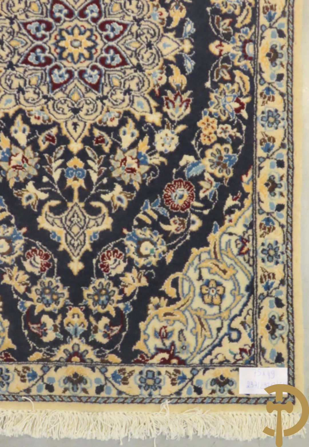 Twee oosterse handgeknoopte tapijten Nain