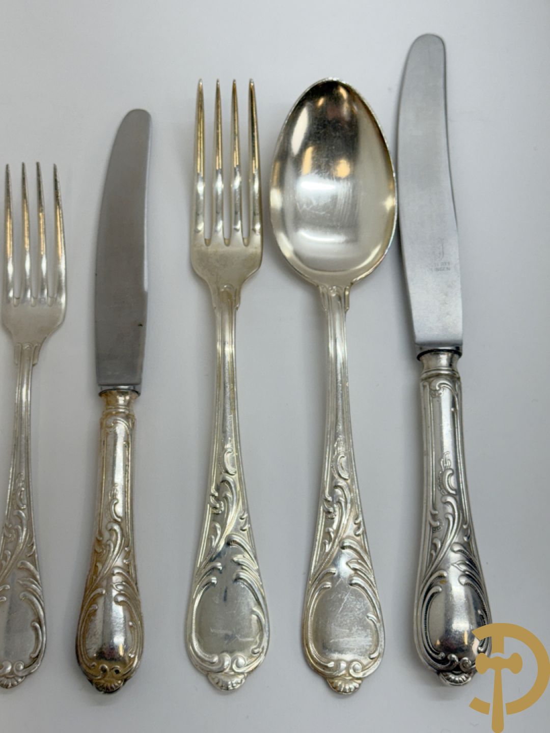 Verzilverd Louis XV bestek in koffer