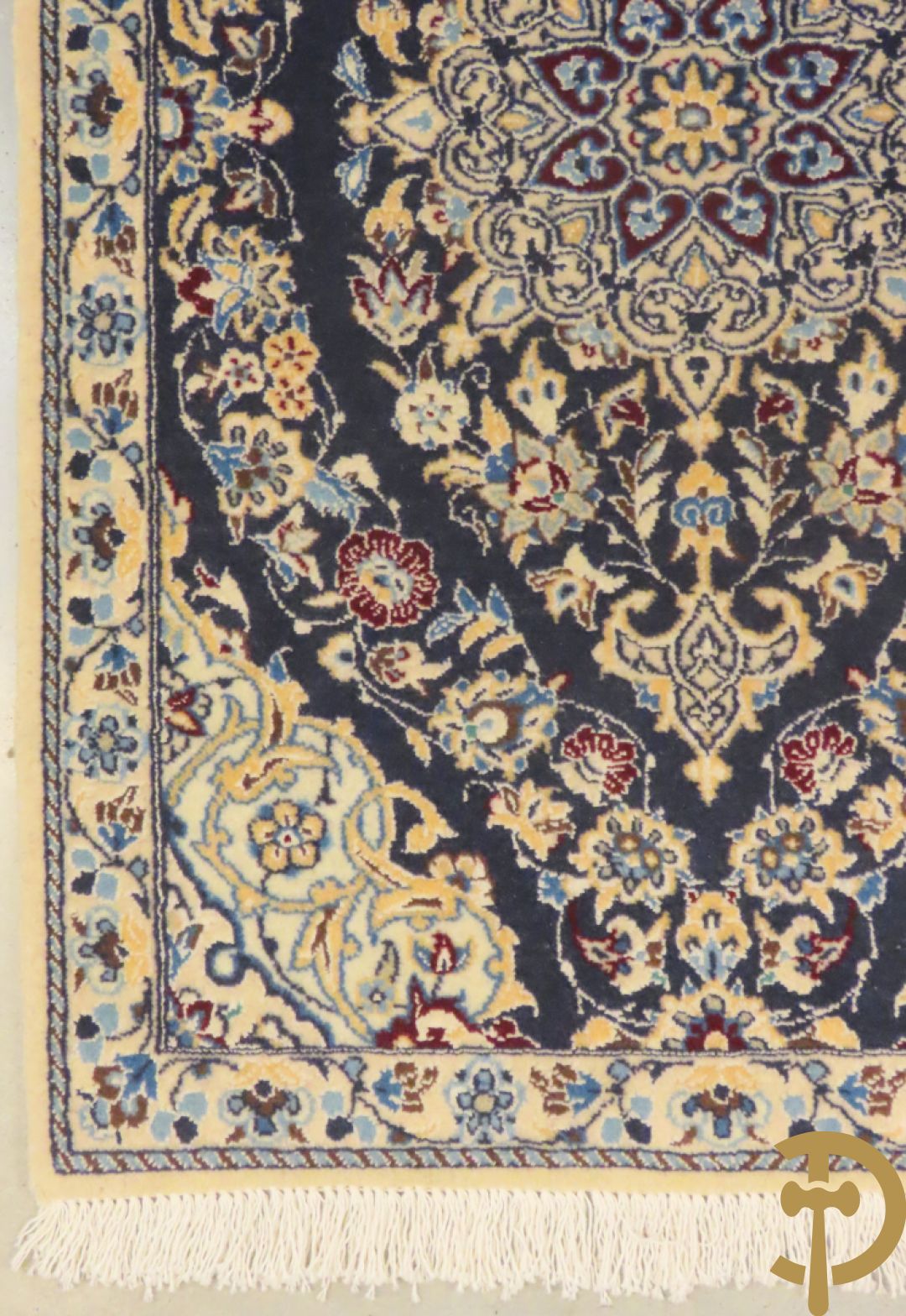 Twee oosterse handgeknoopte tapijten Nain