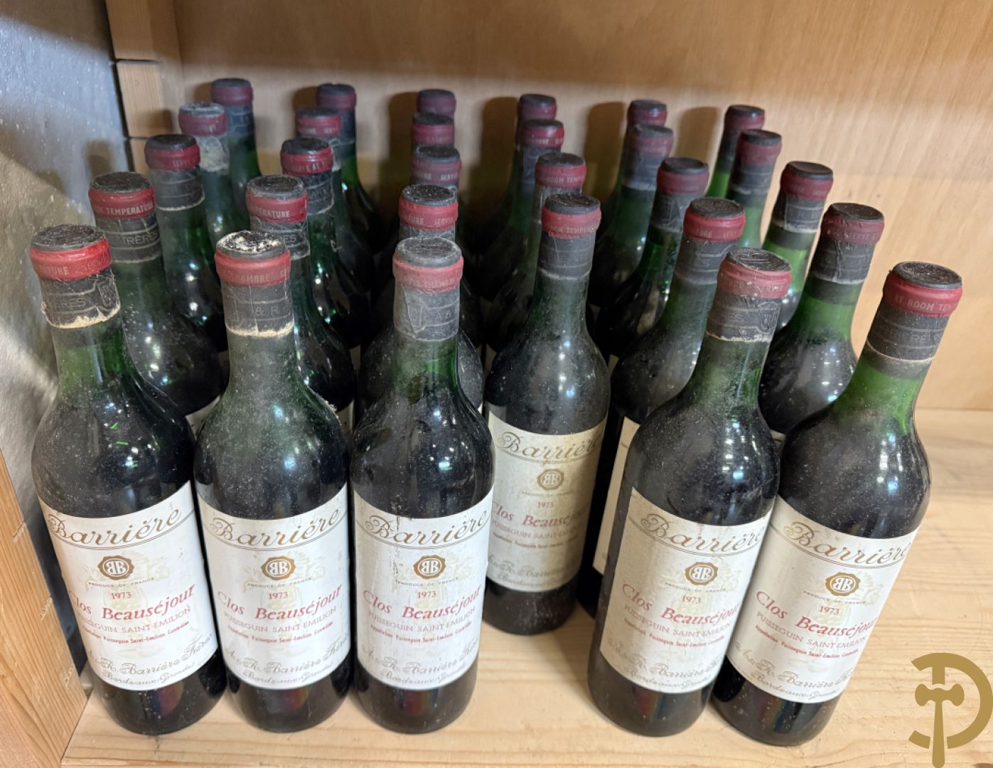 29 flessen Clos Beauséjour gebotteld door Barrière, 1973