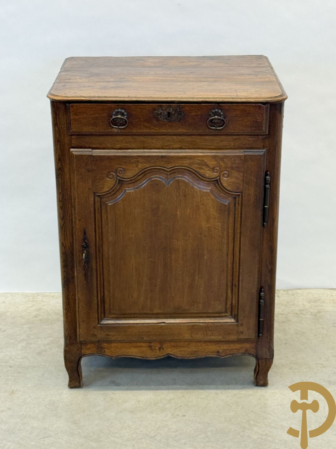 Massief eiken confiturier met deur en lade, 18e