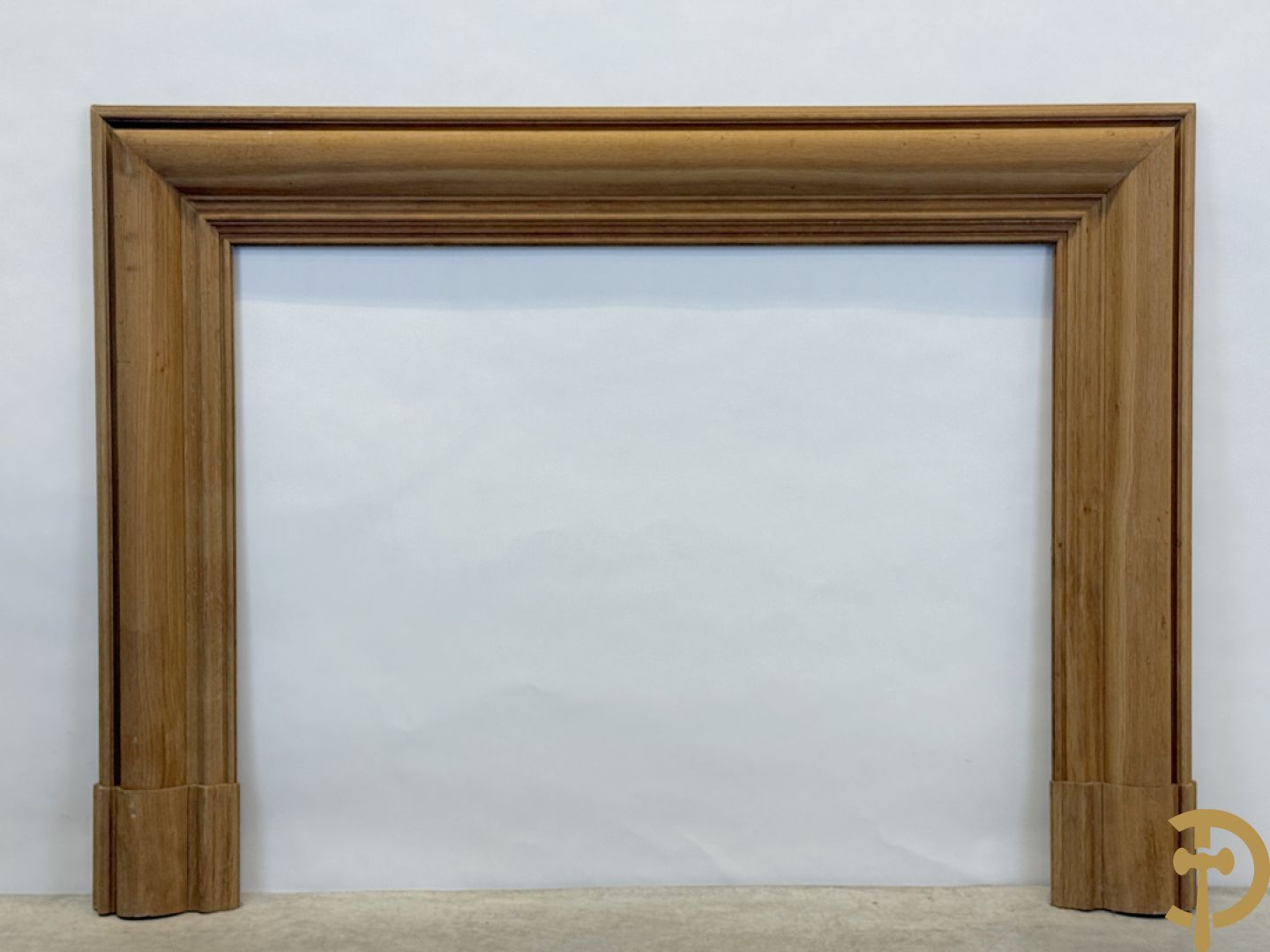 Eiken schouwmantel met gestoken molures