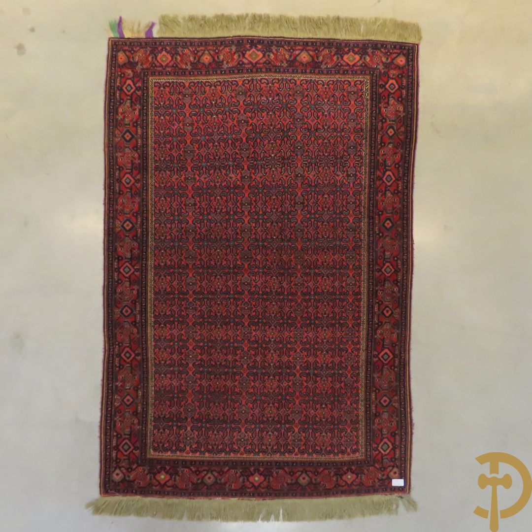 Antiek oosters handgeknoopt tapijt met doorlopend decor