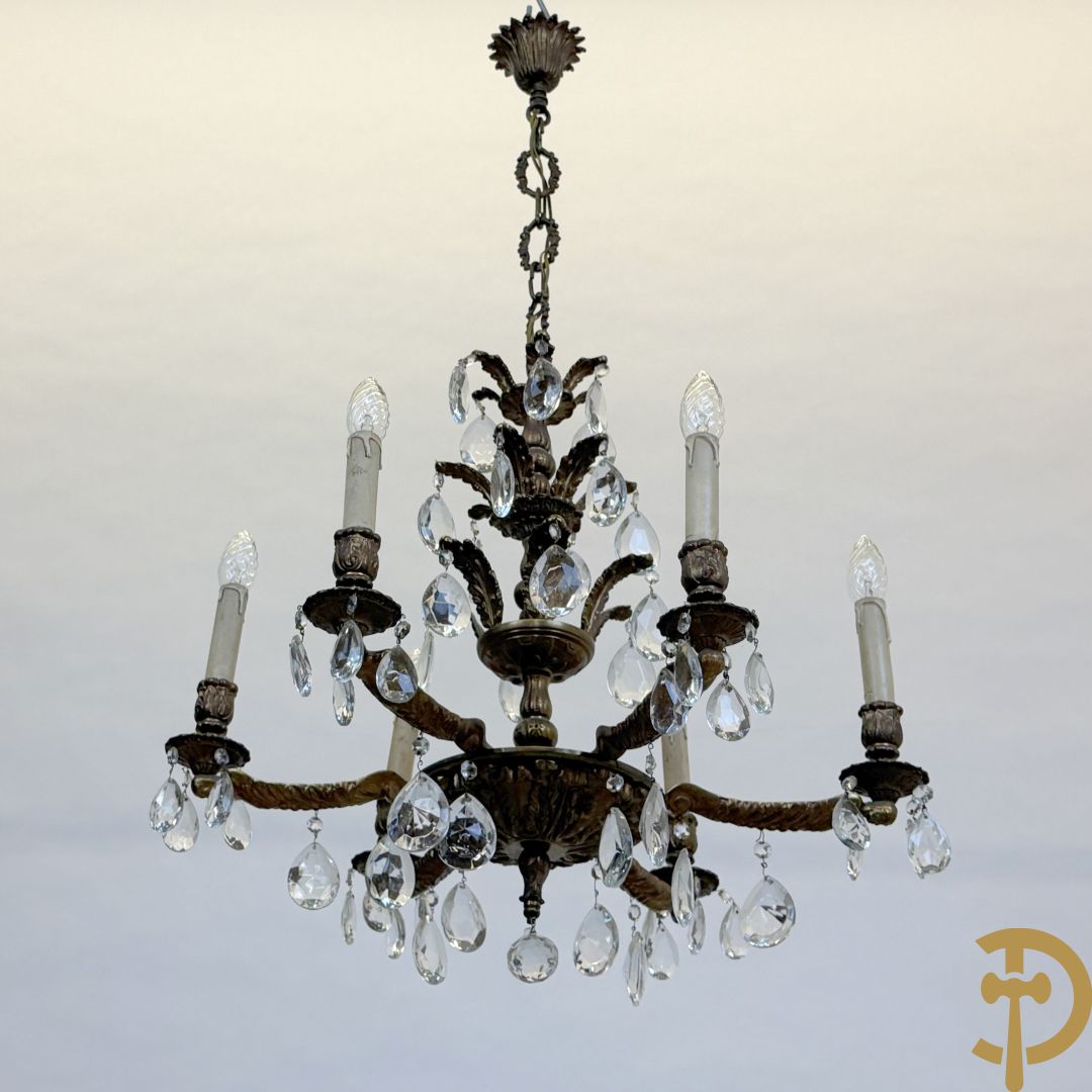 Zesarmige luchter met accanthusranken