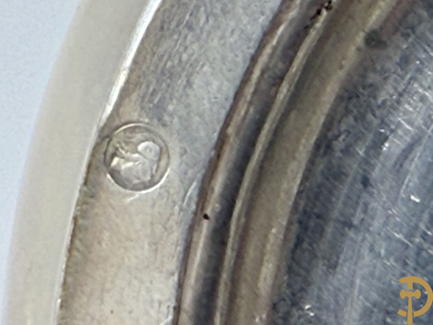 Zilveren koffiekan + bijhorende melk- en suikerpot, Louis XV stijl