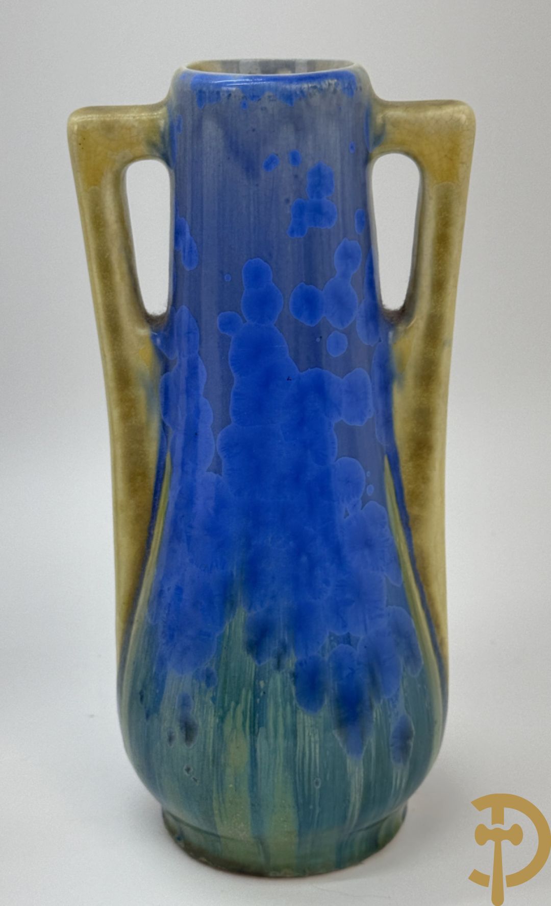 Paar Art deco vazen in meerkleurige keramiek, Pierrefonds (Oise streek), onderaan getekend V H