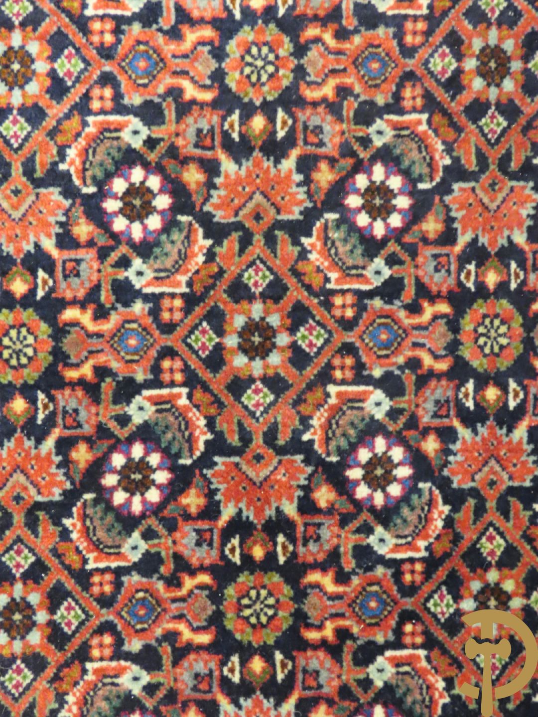 Oosters handgeknoopt tapijt Bidjar