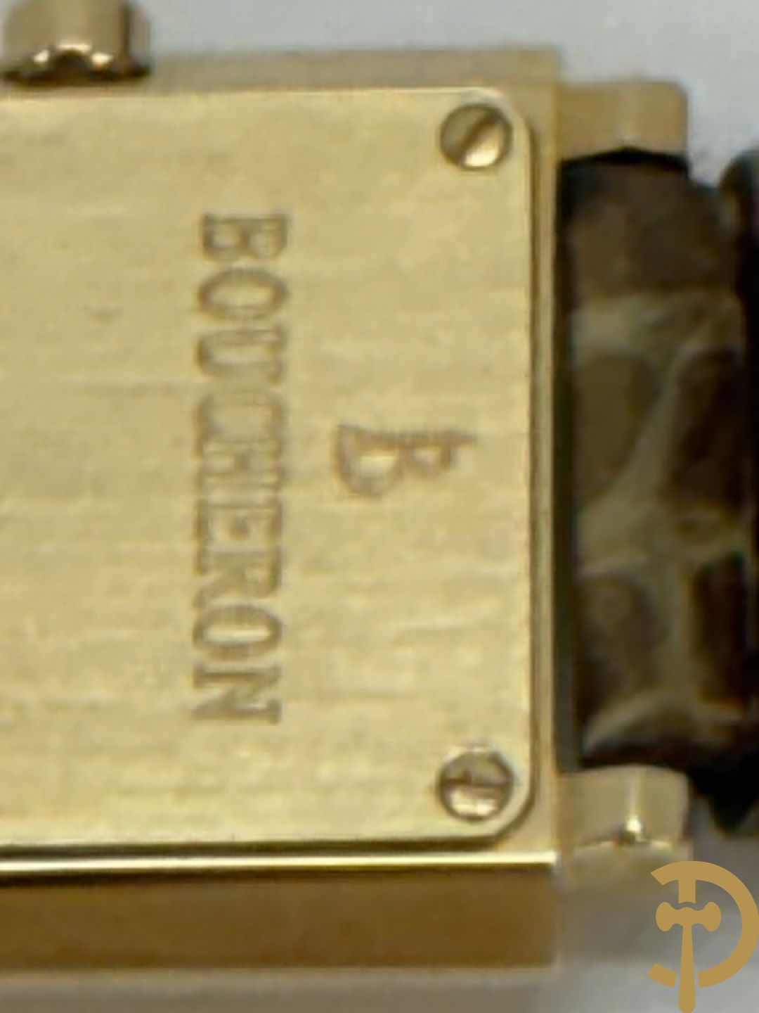 Geelgouden dameshorloge Boucheron Carrée in bijhorende lederen box, gemerkt 18 Kt. en genummerd 403436 - Met 2 verschillende bandjes + certificaten