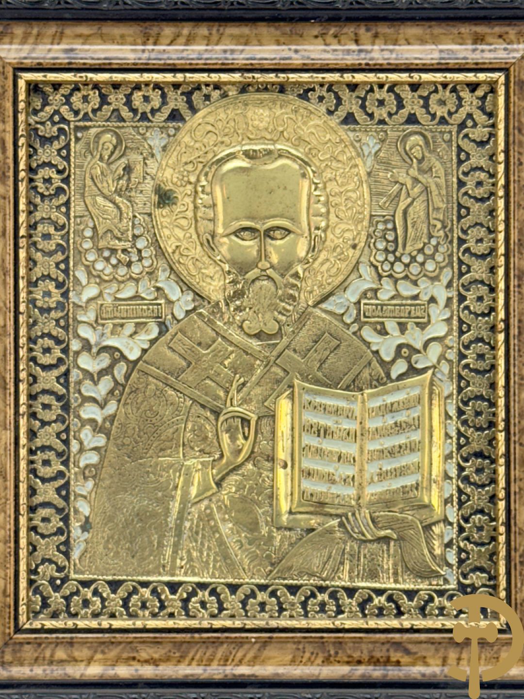 Russische koperen ikoon met voorstelling van Petrus met doek, deels geëmailleerd