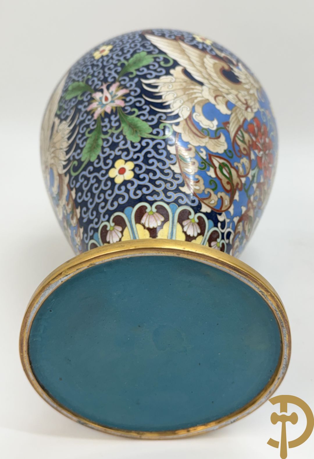 Paar cloisoné vazen met bloemen- en vogeldecor