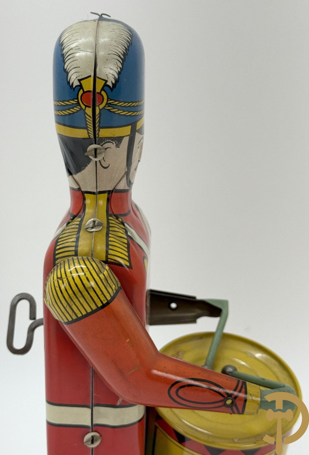 Antieke Engelse speelgoedtrommelaar, Drum Major made by Wolvering supply by Pittsburgh