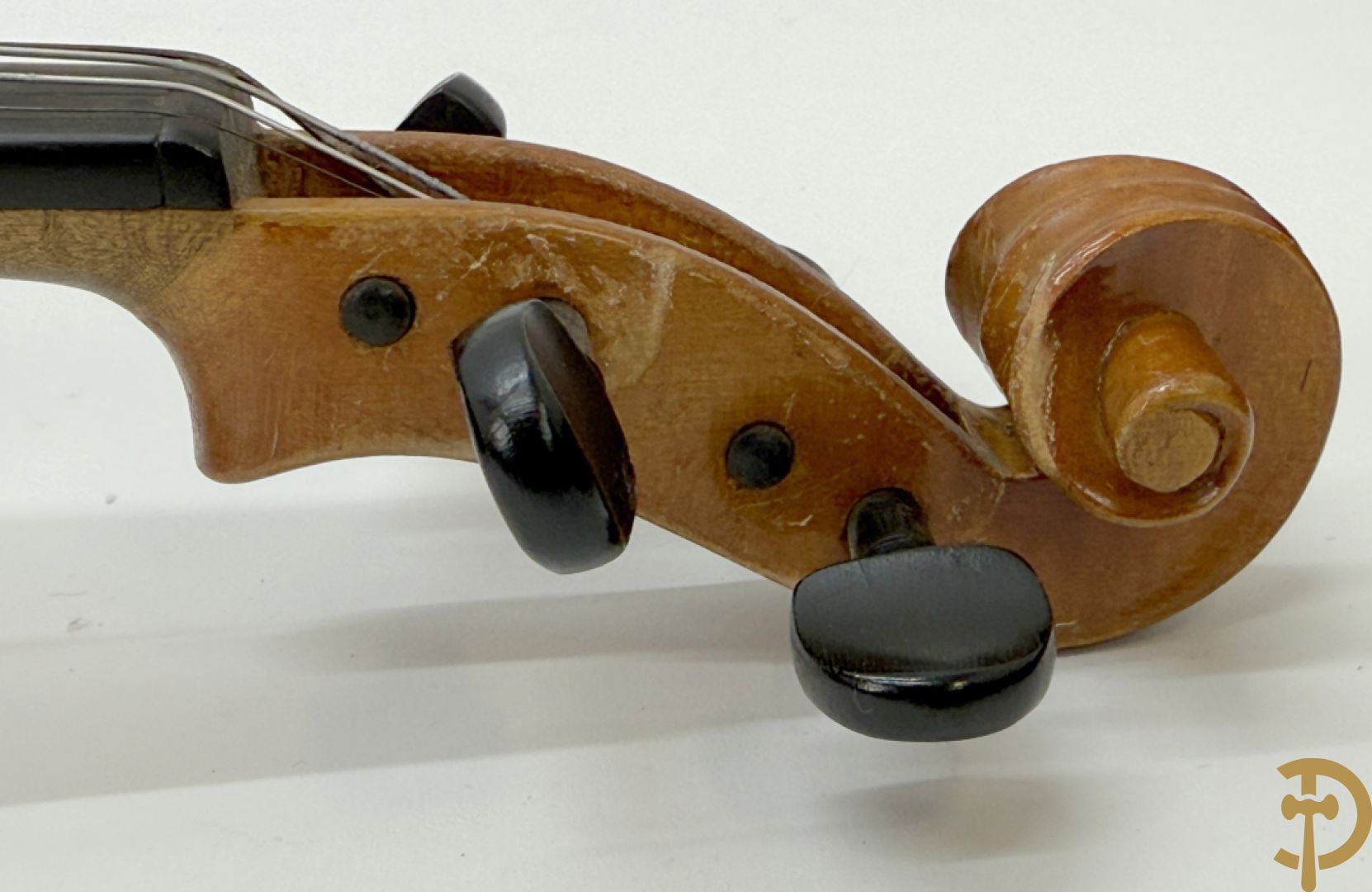 Oude viool, Caspar Da Salo N. Brescia getekend binnenin