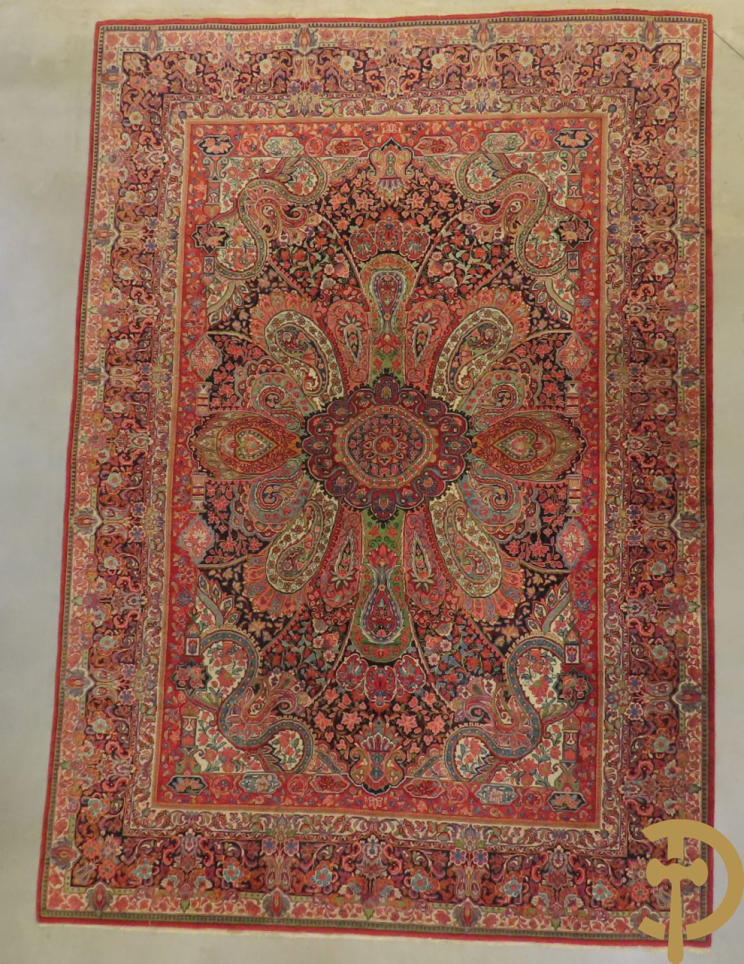 Oosters handgeknoopt tapijt met cashmeremotieven