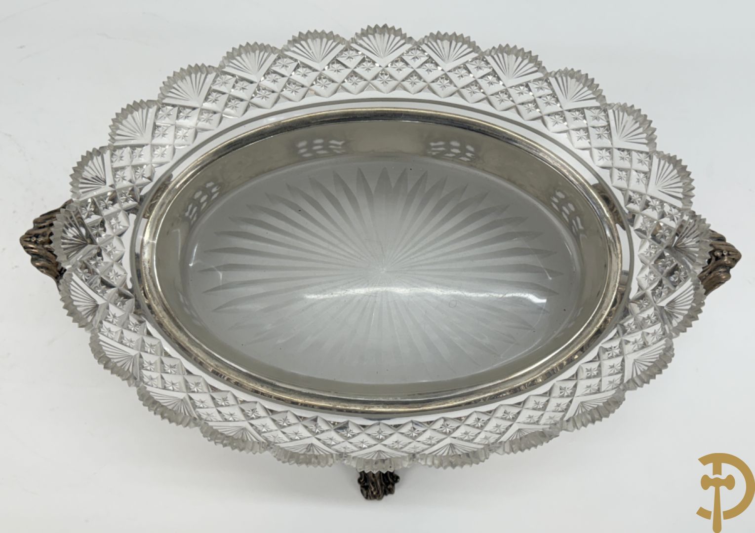 Massief zilveren ovale milieu de table met kristallen coupe