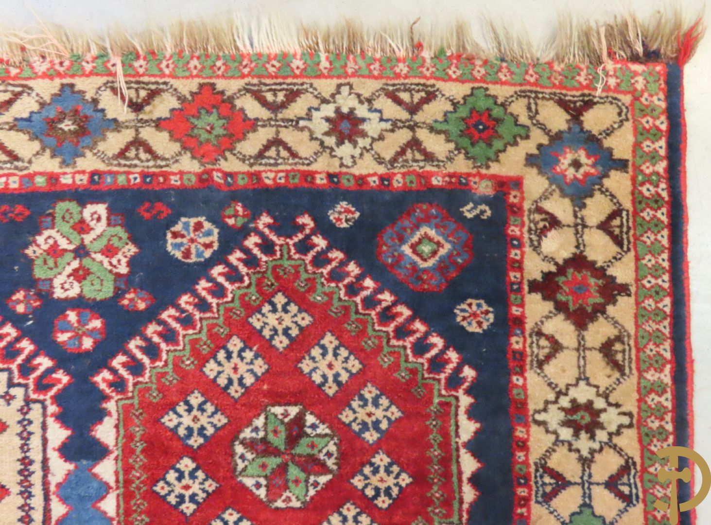 Drie oosterse handgeknoopte tapijten Kaukasus