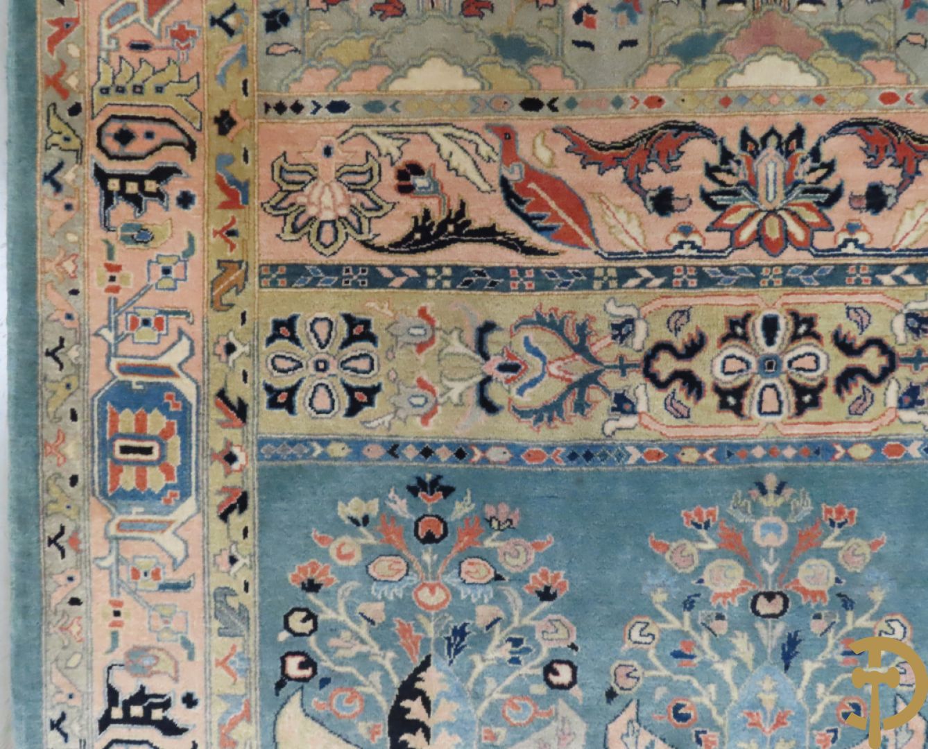 Oosters handgeknoopt tapijt Keshan met bloemen- en vogelmotieven