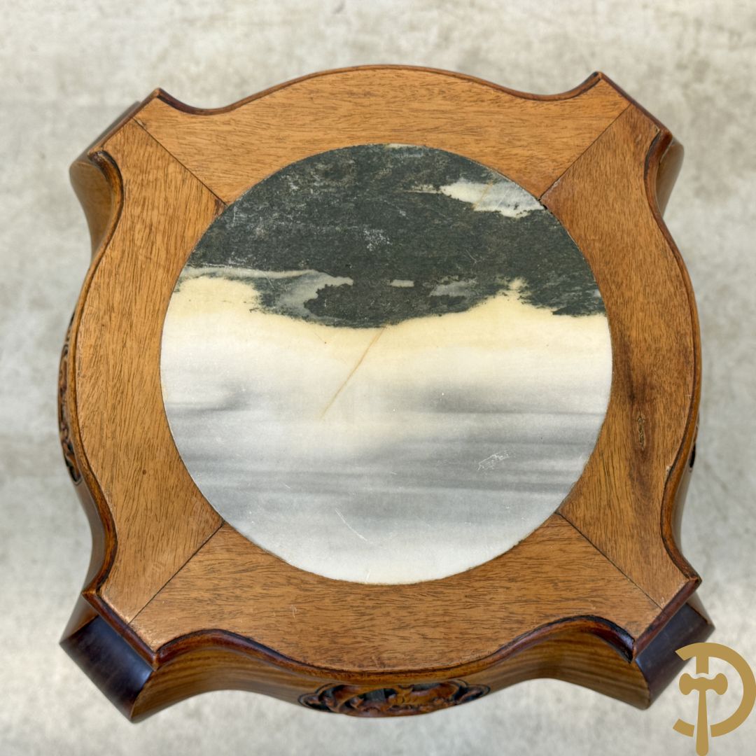 Chinese hardhouten sokkel