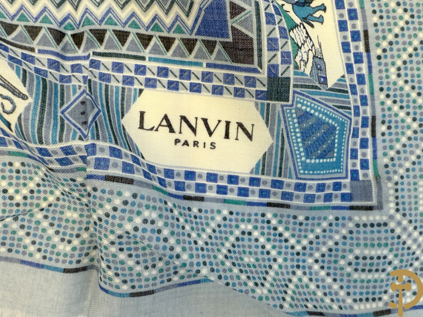 Drie foulards Lanvin Paris (nooit gedragen komt uit winkel restant)