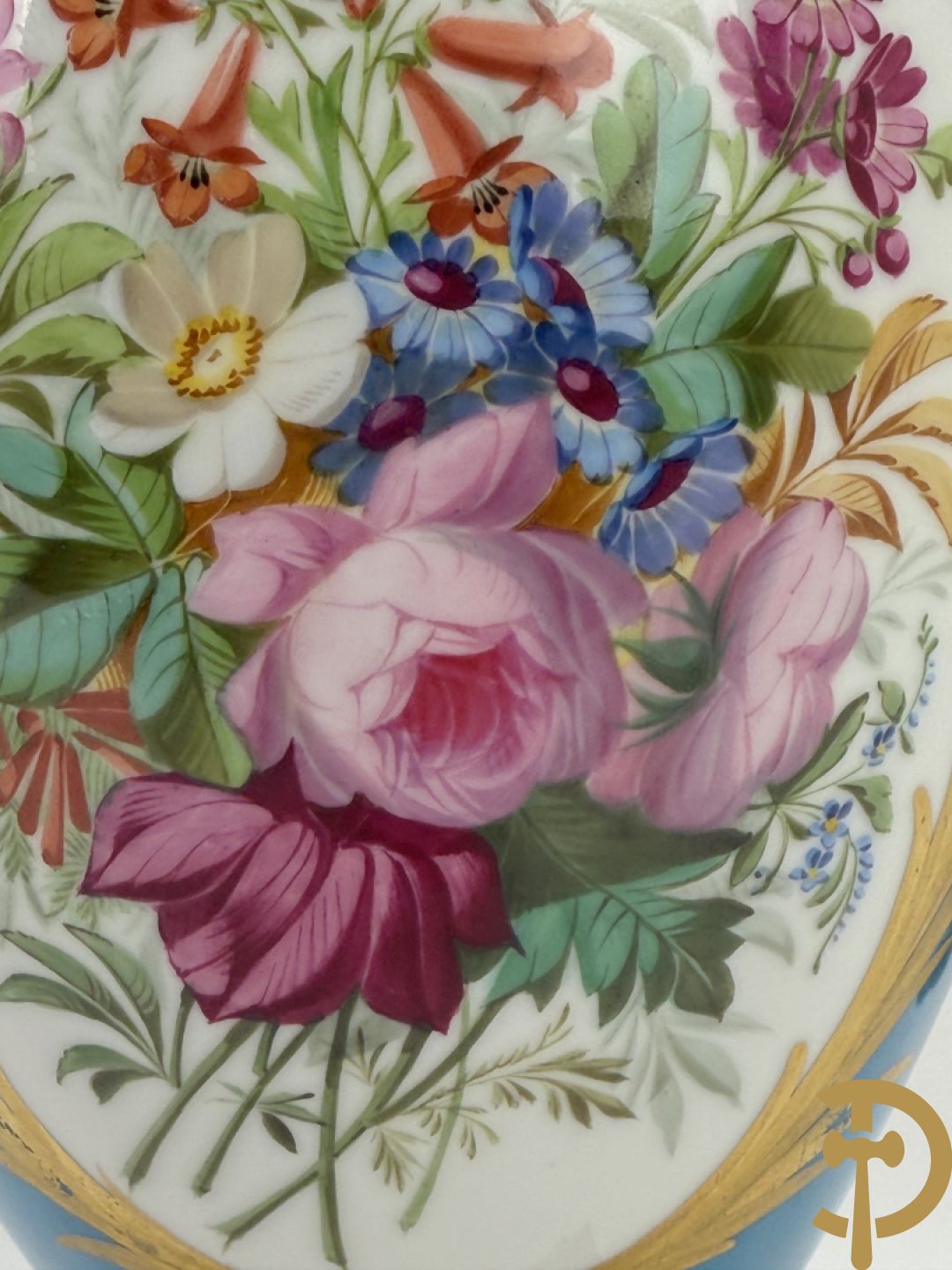 Driedelige bronzen Franse garnituur bezet met cupido