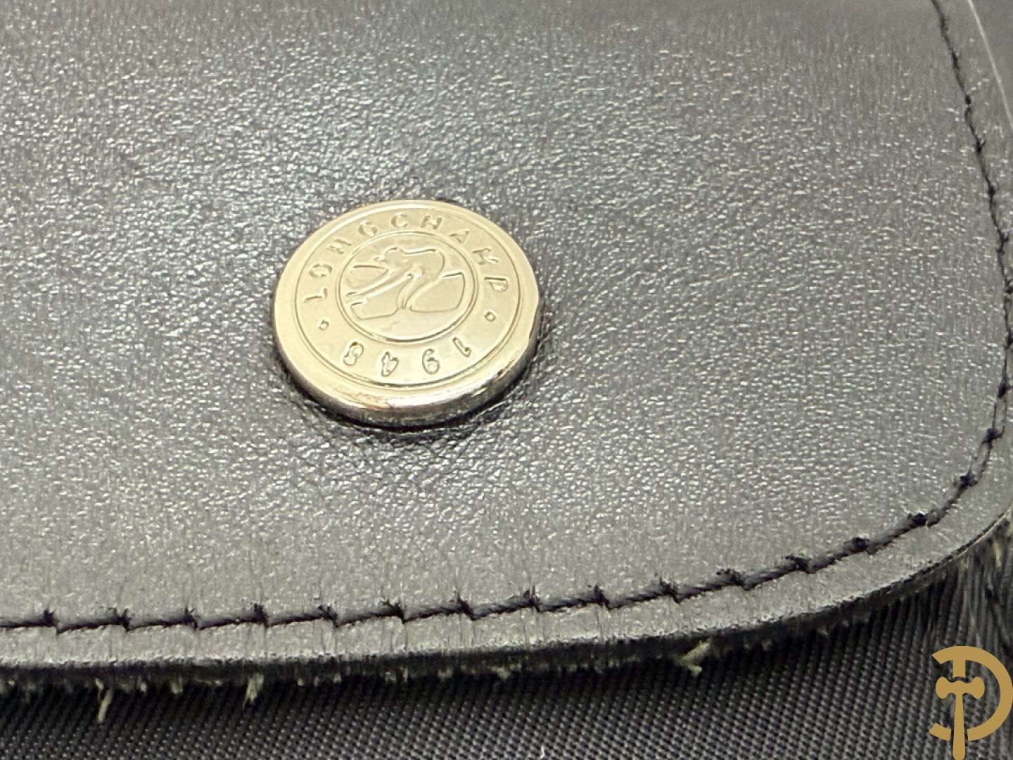 Lederen handtas Longchamp + 2 nylon handtassen Longchamp