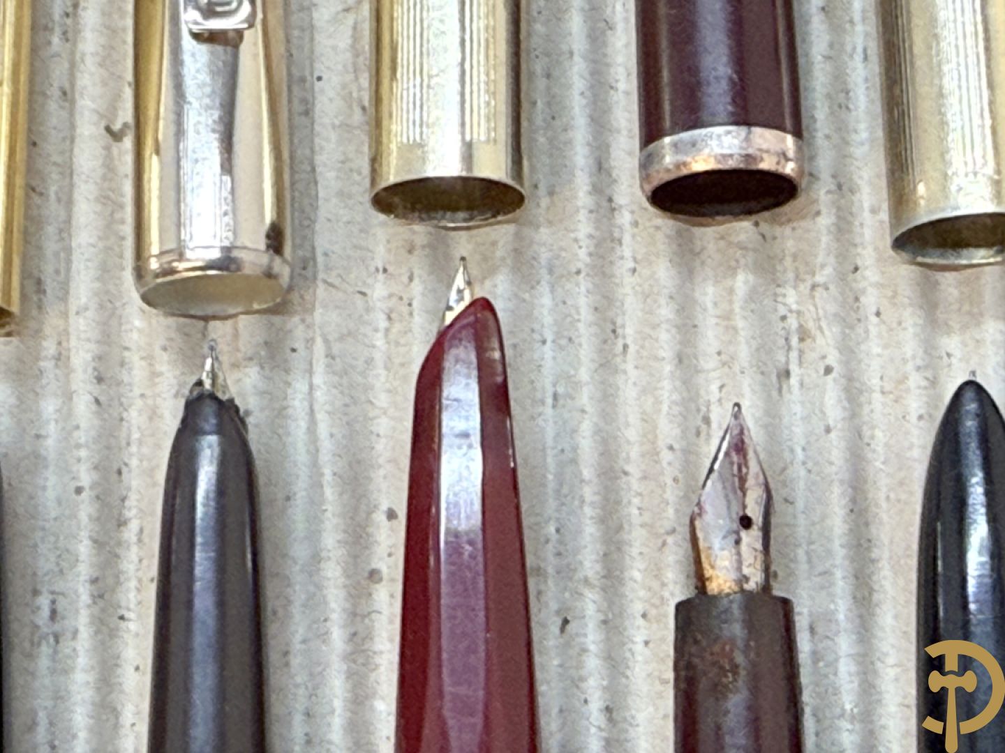 Vijftien oude vulpennen w.o. 4 uit de jaren 