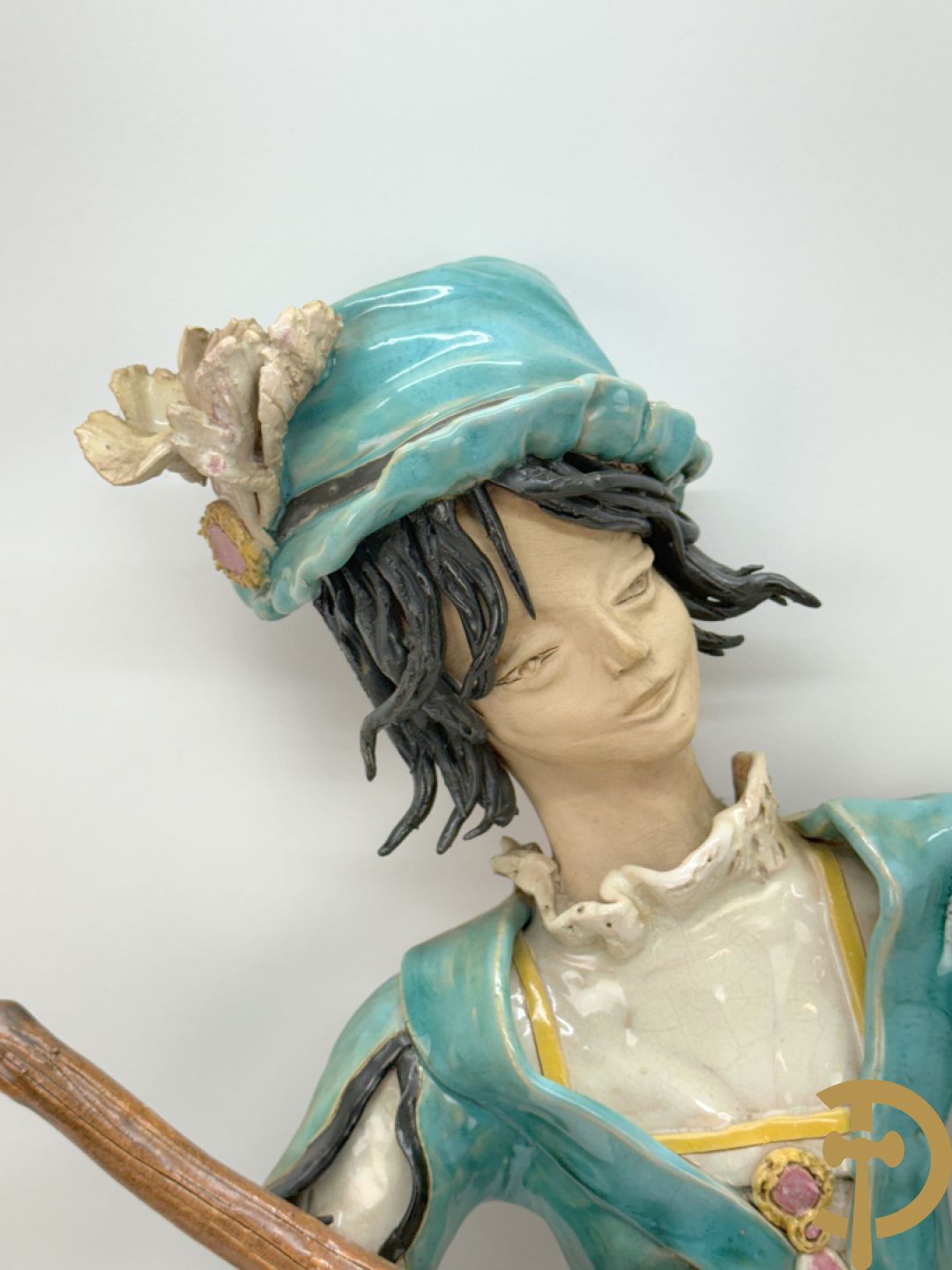 Keramieken troubadour, Italiaans en handgekleurd, Dandoy Gigi getekend, eind jaren 