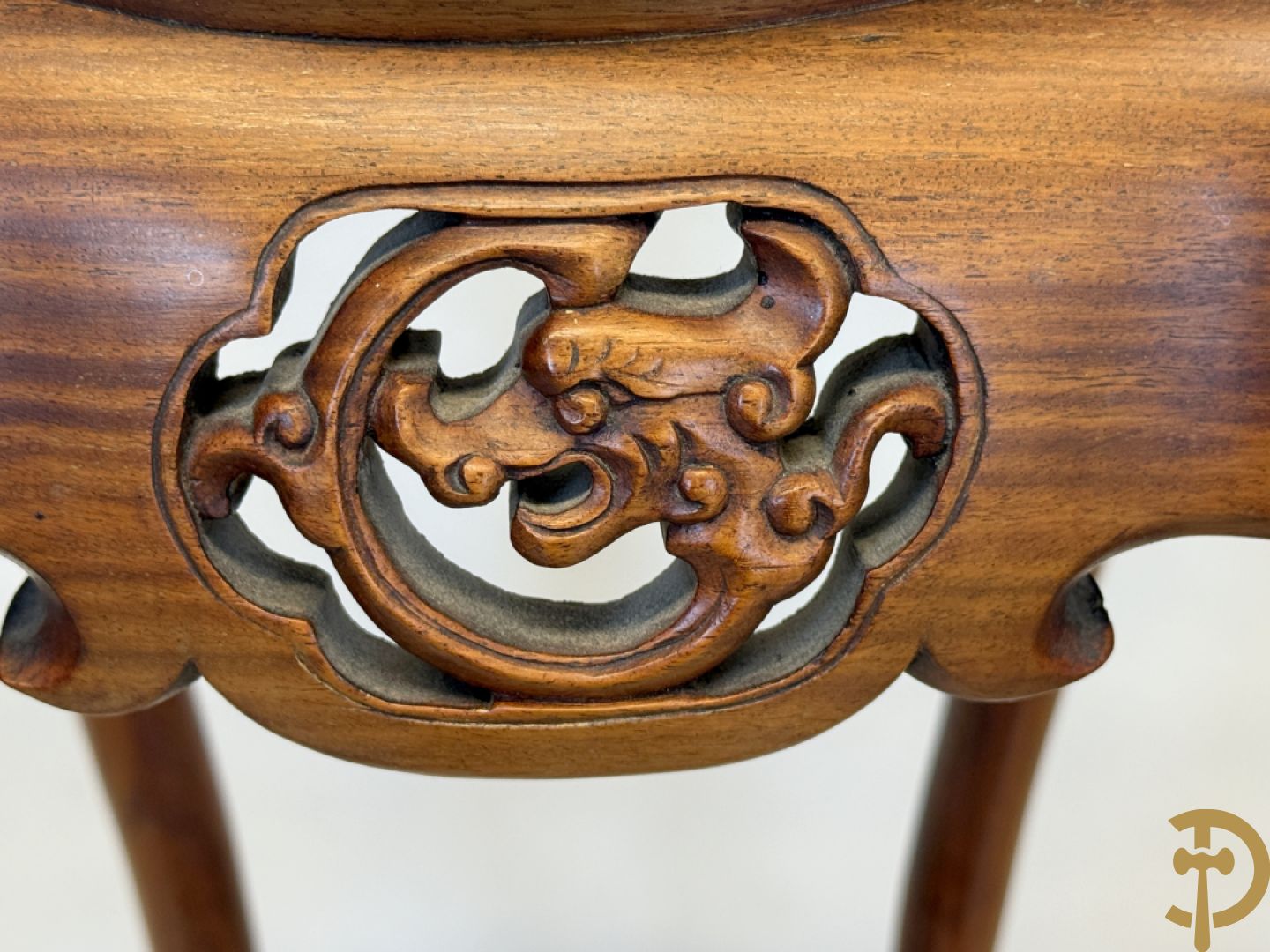 Chinese hardhouten sokkel