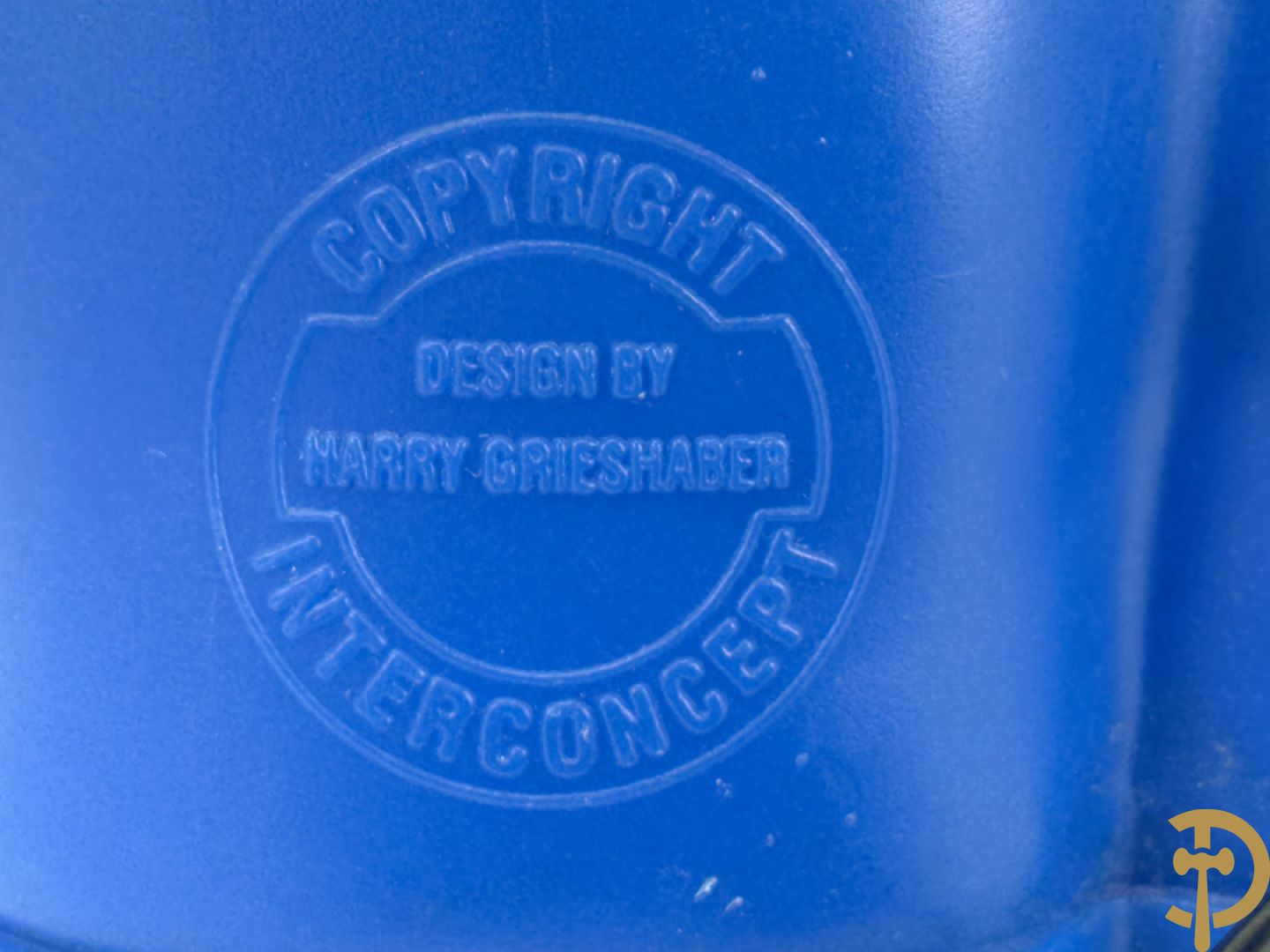 Staande lampadaire in blauwe plexi van Kuifje, gemerkt Interconcept designed by Harry Grieshaeber