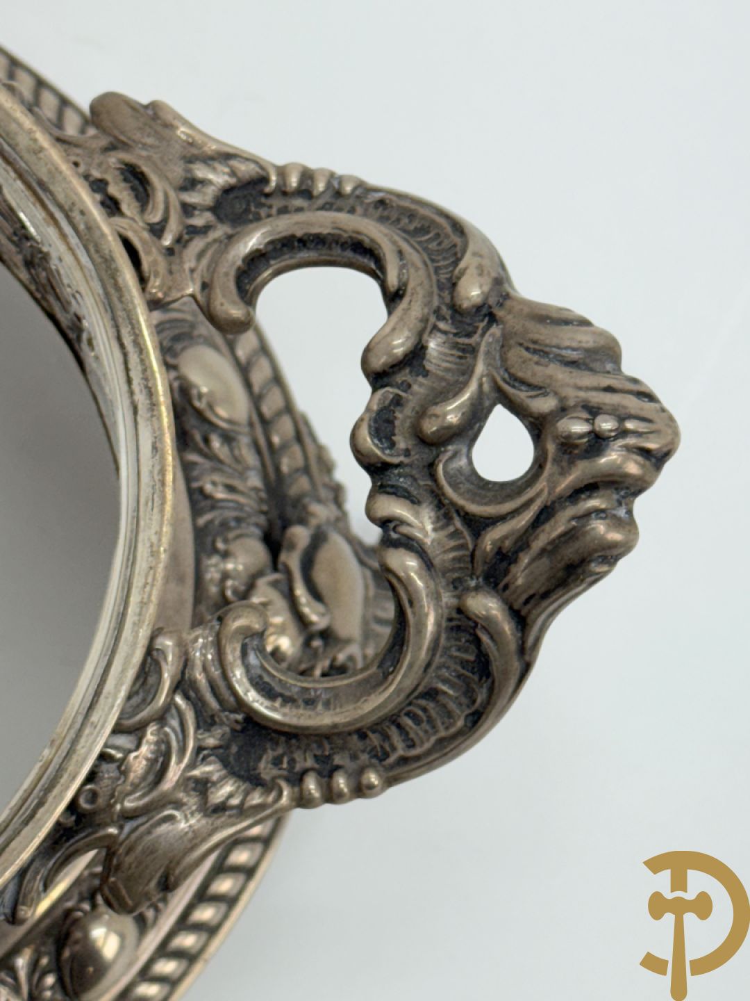 Massief zilveren ovale milieu de table met kristallen coupe