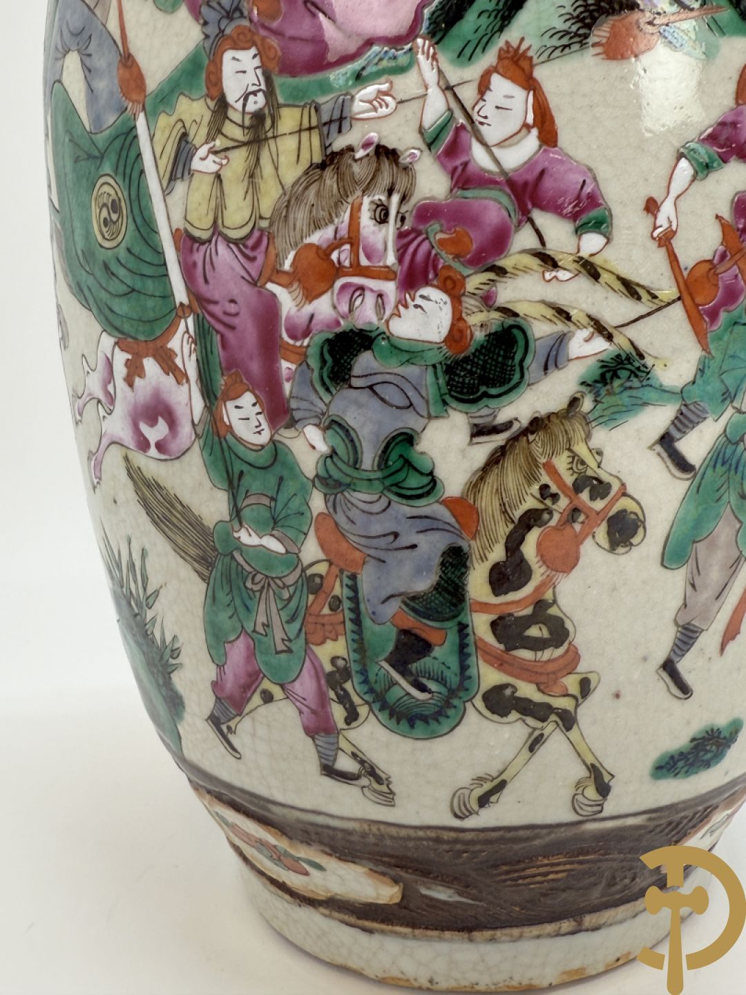 Twee Nankinvazen met geanimeerd krijgerdecor